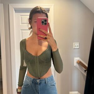 Green Lace Long Sleeve Top